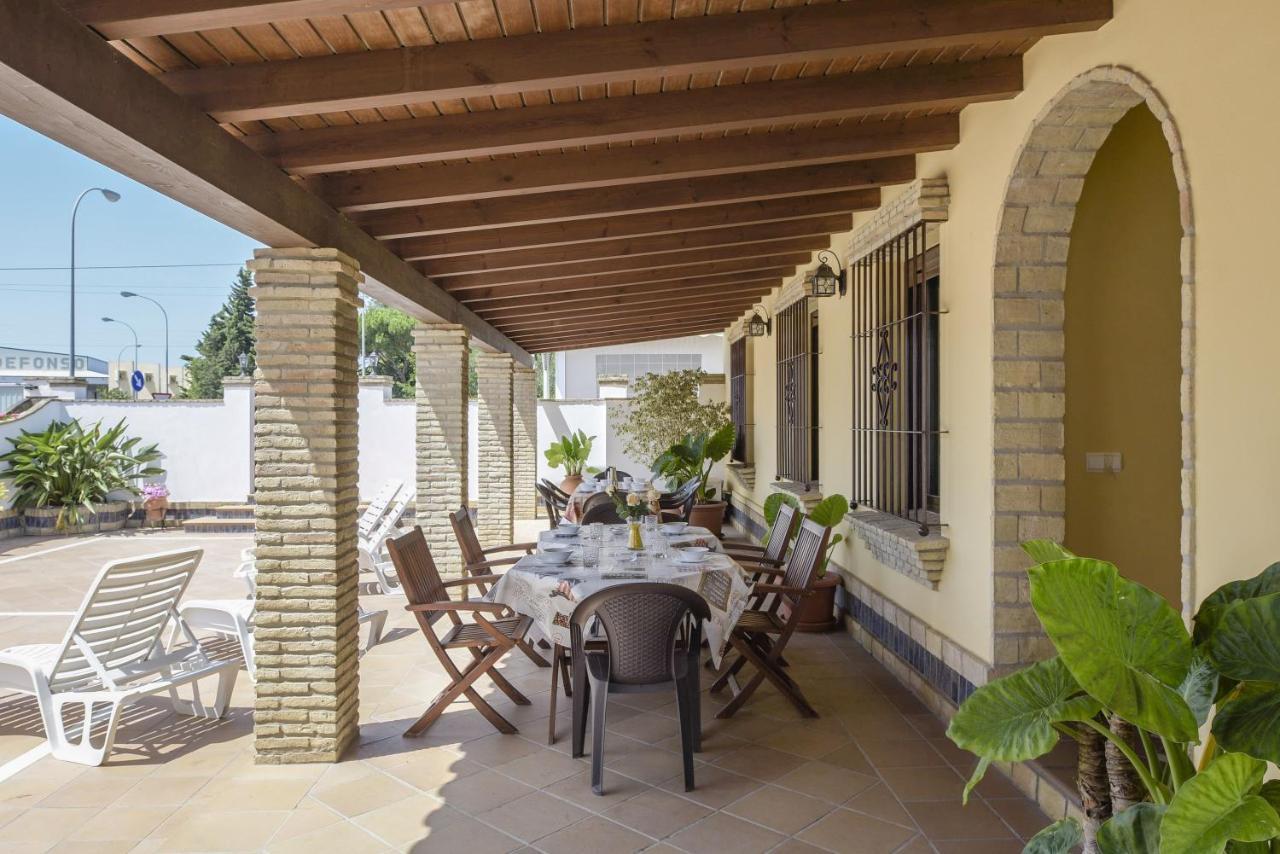 Villa Fuentes Solo Familias Кониль-де-ла-Фронтера Экстерьер фото