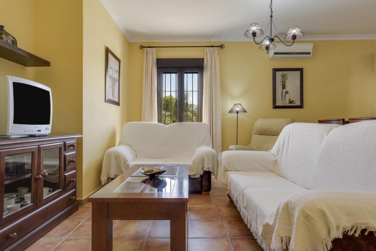 Villa Fuentes Solo Familias Кониль-де-ла-Фронтера Экстерьер фото